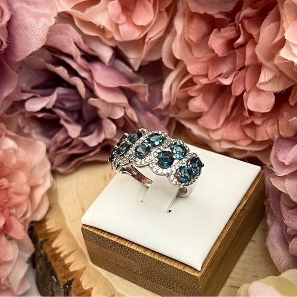 Stunning 3.77 Carat London Blue Topaz Ring with White Topaz Accents - Picture 7 of 17